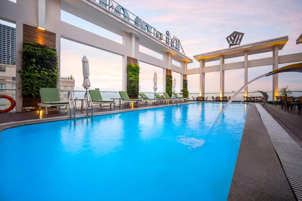 Diamond Sea Hotel Da Nang 4*,